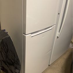 Magic Chef Refrigerator 