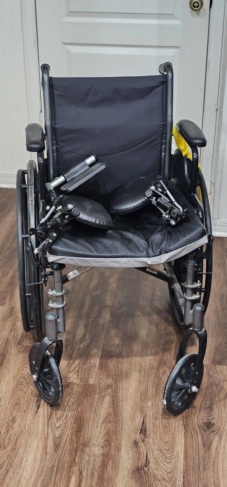 Wheelchair 