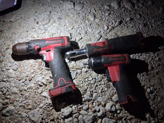 Snapon 1/4 in impact 1/4 in ratchet and 3/8 drill only one battery
