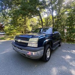 I Selling My Chevrolet Avalanche 1500 LS 2005