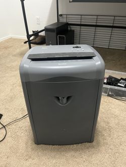 Paper shredder