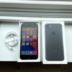 iPhone 7 - Factory Unlocked - Case , Charger & Screen Protectors Included 