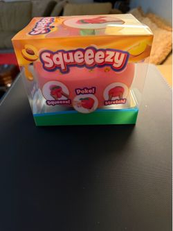 Squeezy Peach (squishy)