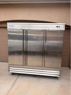 Avantco 3-Door Commercial Reach-In Freezer