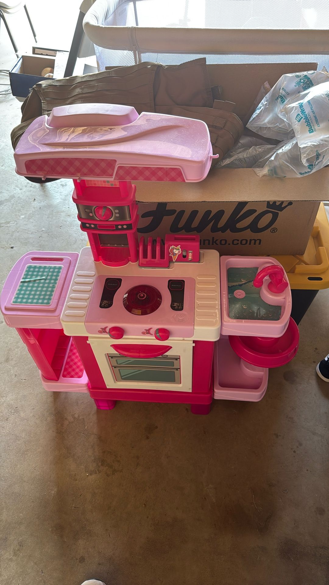 Toy Kitchen