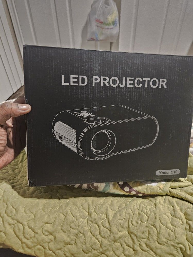 Bluetooth Projector