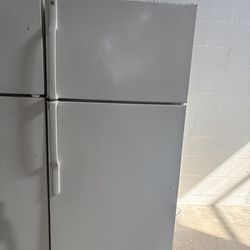 REFRIGERADOR GE 28 Pulgadas