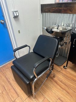 Shampoo bowl and chair