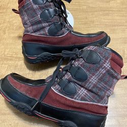 Pajar Canada women’s waterproof winter boots 6-6.5