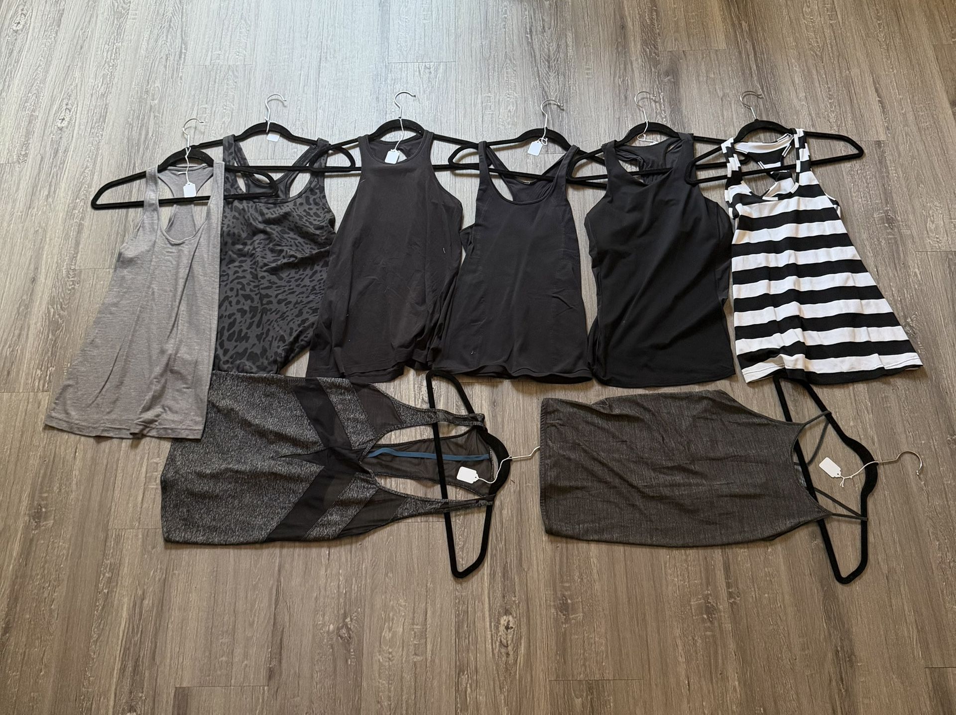 Women’s Lululemon Tank Tops Sizes M/L 8-10 Bundle