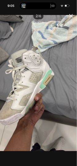 Mint 6s Jordans size 10