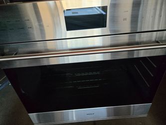 Wolf E Series Transitional 30" Stainless Steel Single Electric Wall Oven New