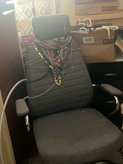 Computer chair