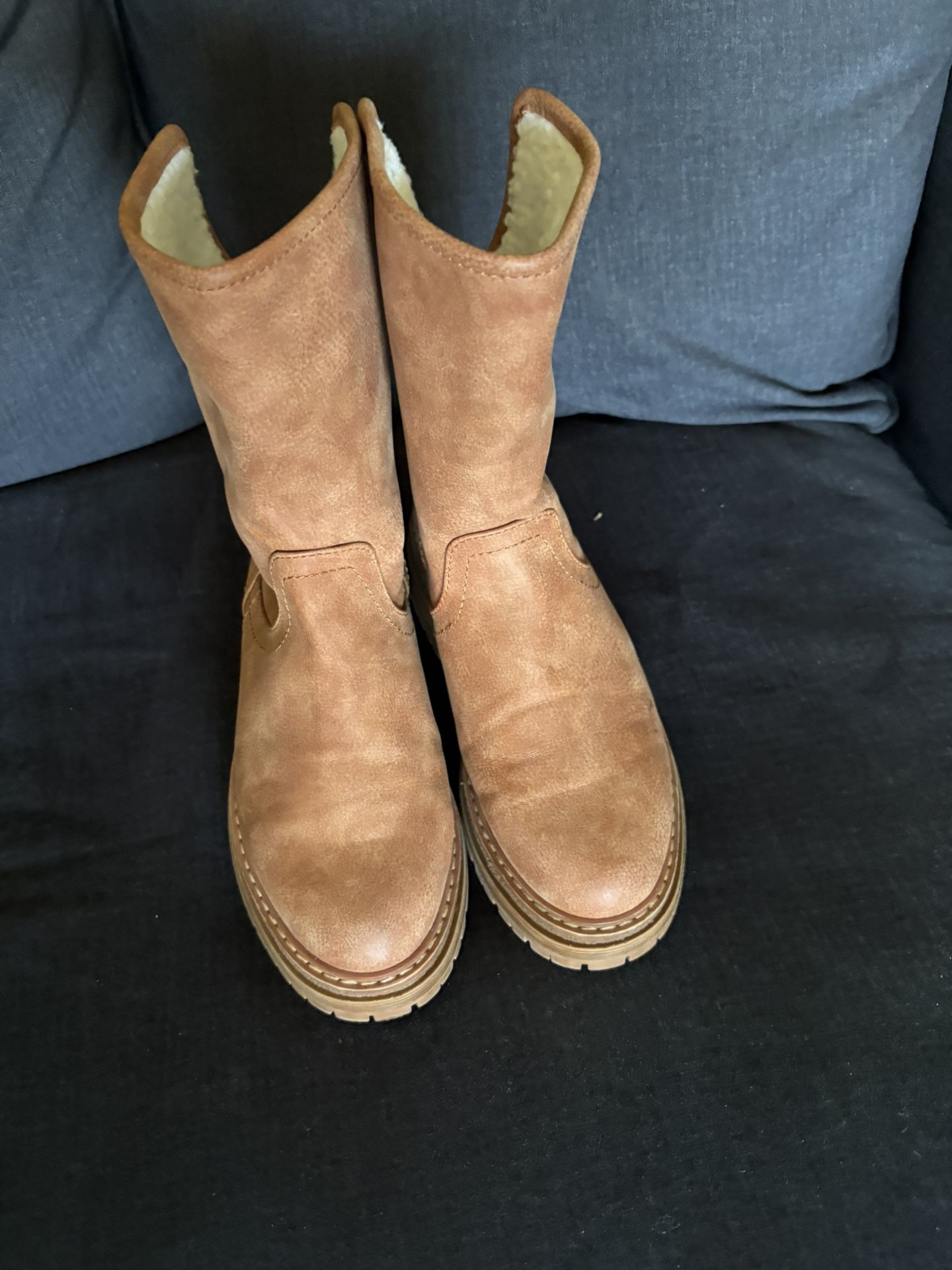 Roxy Boots