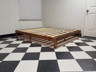Queen size bed frame - can DELIVER almost anywhere for $20 extra - gently used and in very good condition 😍
