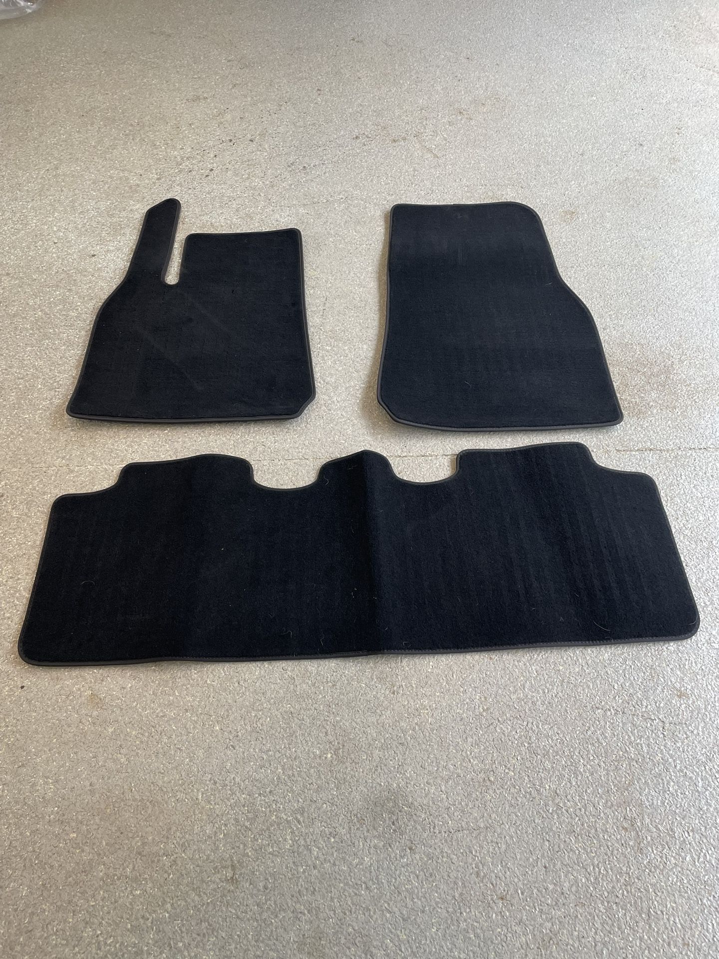 Tesla Model Y Floor Mats