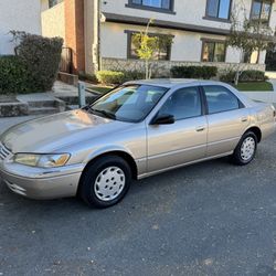 1999 Toyota Camry