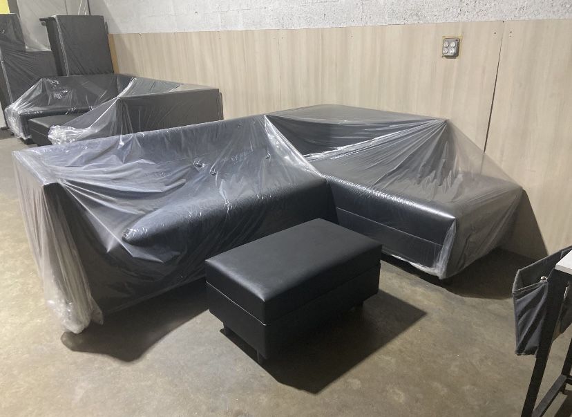 Brand New Sectional Sofa Ready For Pick Up O Delivery