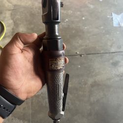 3/8" DRIVE PNEUMATIC RATCHET  