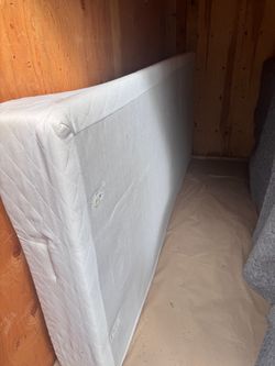 2-Twin XL Adjustable Frame/Matresses