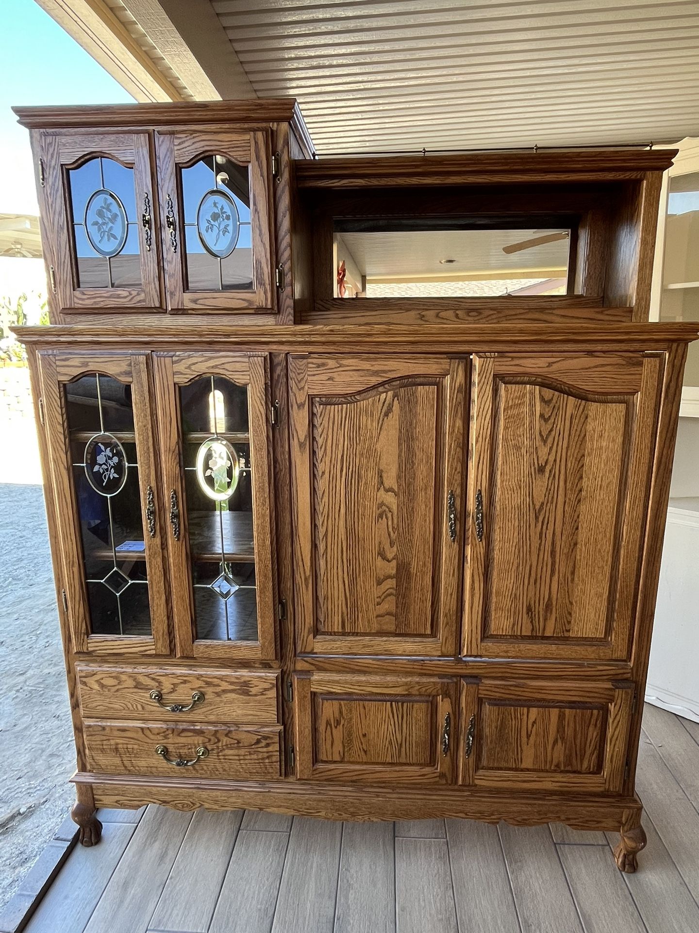 Beautiful Antique Rolling Entertainment 3 Pieces. 