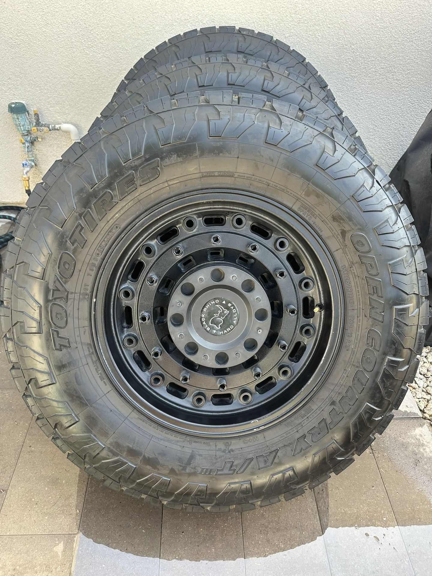 Used Black Rhino Wheels & Toyo Open Country AT3 35x12.50R18