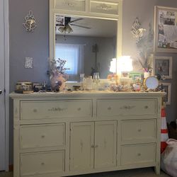 Three-piece Bed Room Set