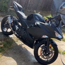 2019 400 cc KAWASAKI NINJA FOR SALE