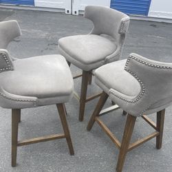 3 Bar Stools