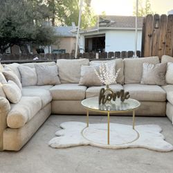 🛋️ Cozy Tan Sectional Couch 🤎DELIVERY AVAILABLE 🚚