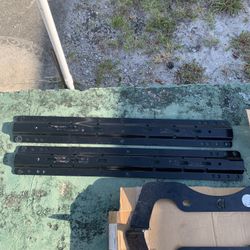 RAILS for a 5th wheeler Hitch   