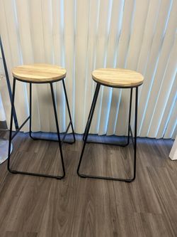 TWO BAR STOOLS CHAIR with nice Finish Wood Top