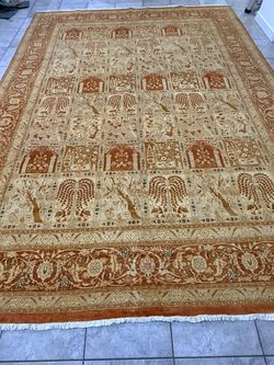 100% Wool 10x14ft hand woven rug