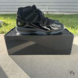 Air Jordan 11 “Cap N Gown”