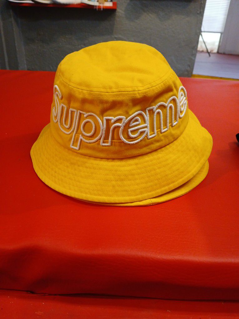 Supreme Bucket Hat 