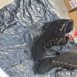 Boots Size 8