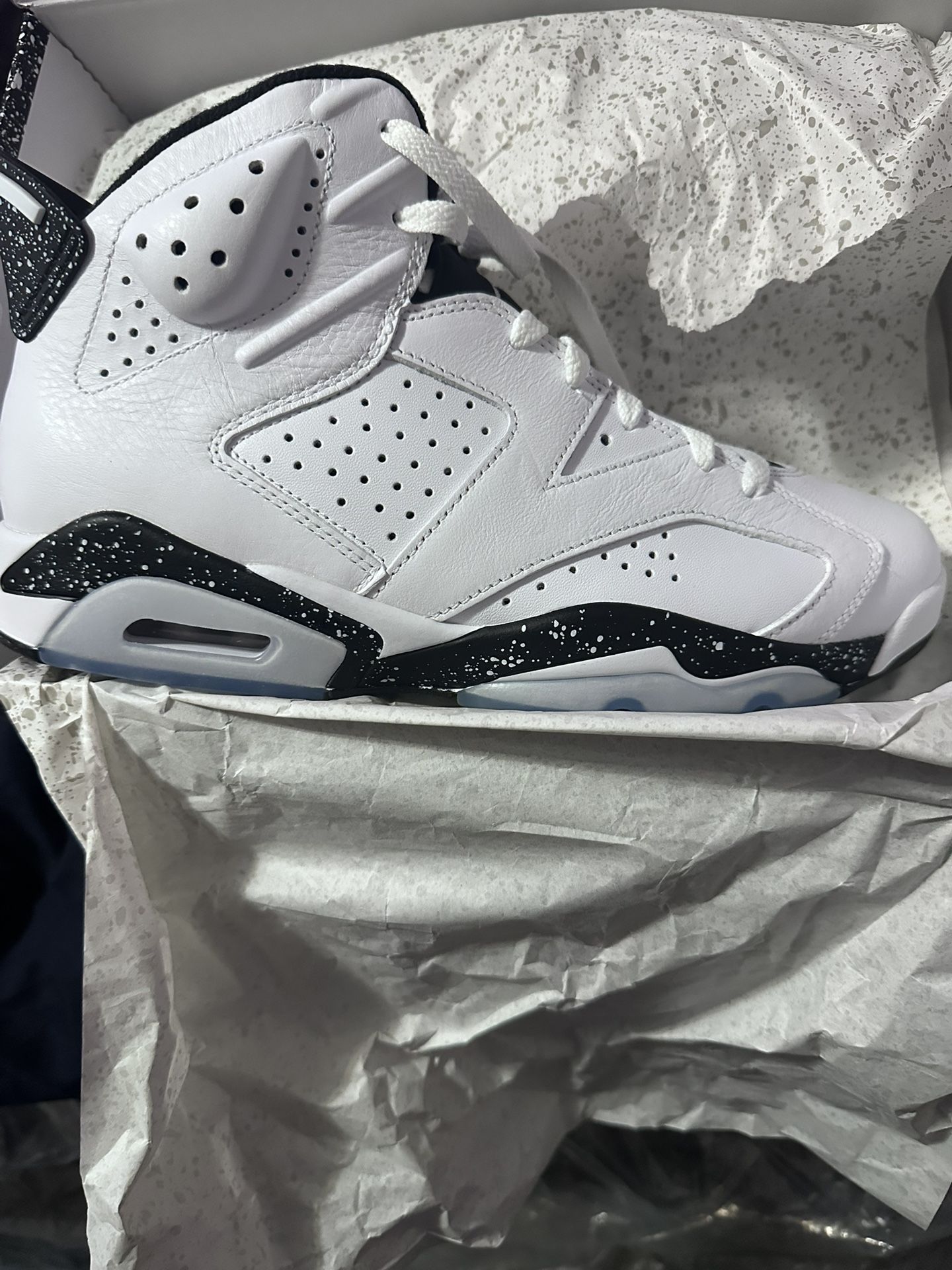 Jordan’s  Men’s Basketball  6 Retros 