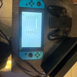 Nintendo Switch 
