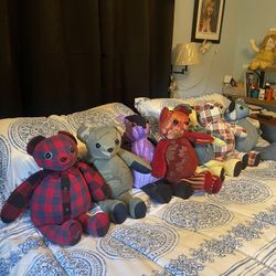 Hand Sewn High Quality Teddy Bears 