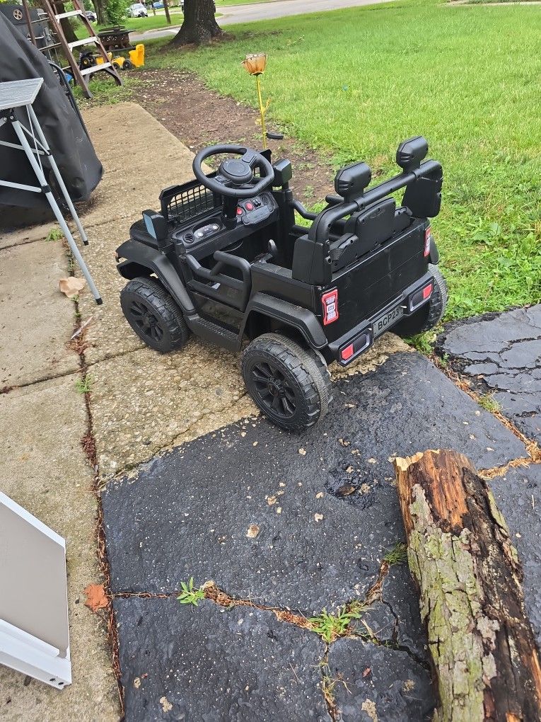 Kids Electric Jeep