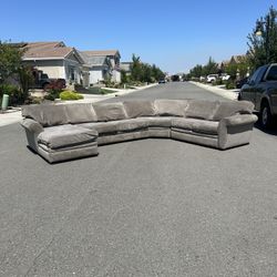 Beautiful Light Grey Sectional Couch