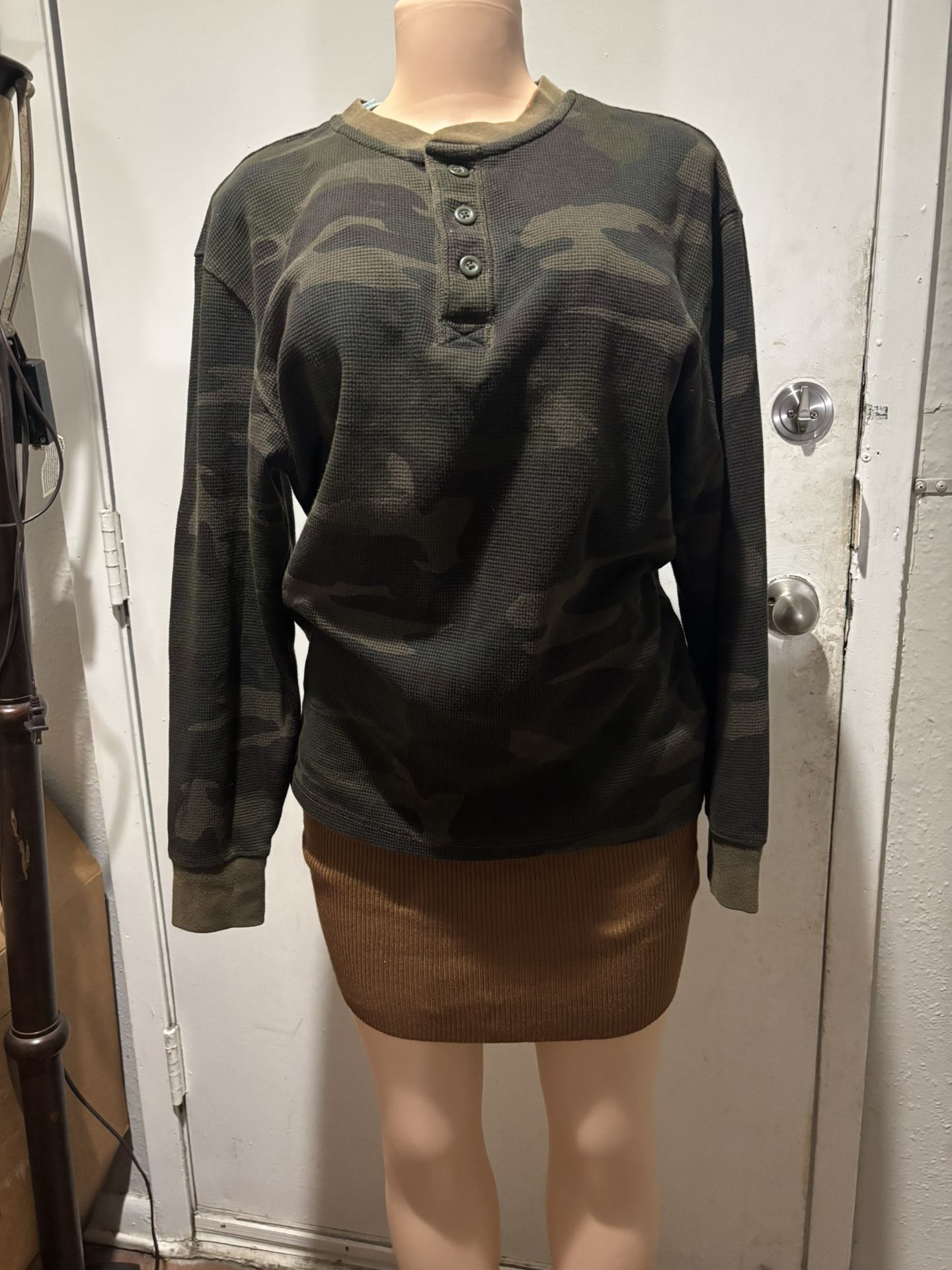 Red Head Waffle Print Thermal Mens Small Green Camo Henley Hunting Warm Shirt