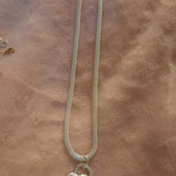 Mesh Necklace With Heart Pendant 