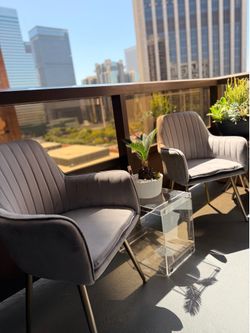 Trendy Outdoor Accent Area
