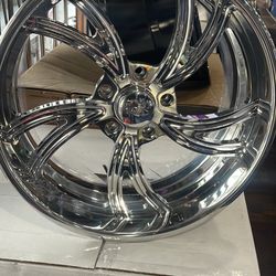 Intro Spyder Staggered 22x9 - 22x11 Polished for Obs or C-10 Chevy