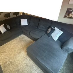 Sectional Couch 