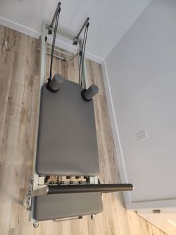 WINDFOOT Pilates Reformer – Like New