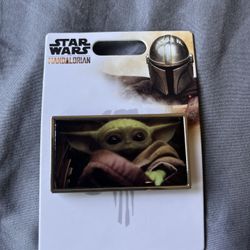 Disney’s Mandalorian Baby Yoda Collectors Pin Brand New From Disneyland