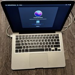 2015 MacBook Pro 250gb 3.1ghz i7 Intel Core 16gb ram With Charger