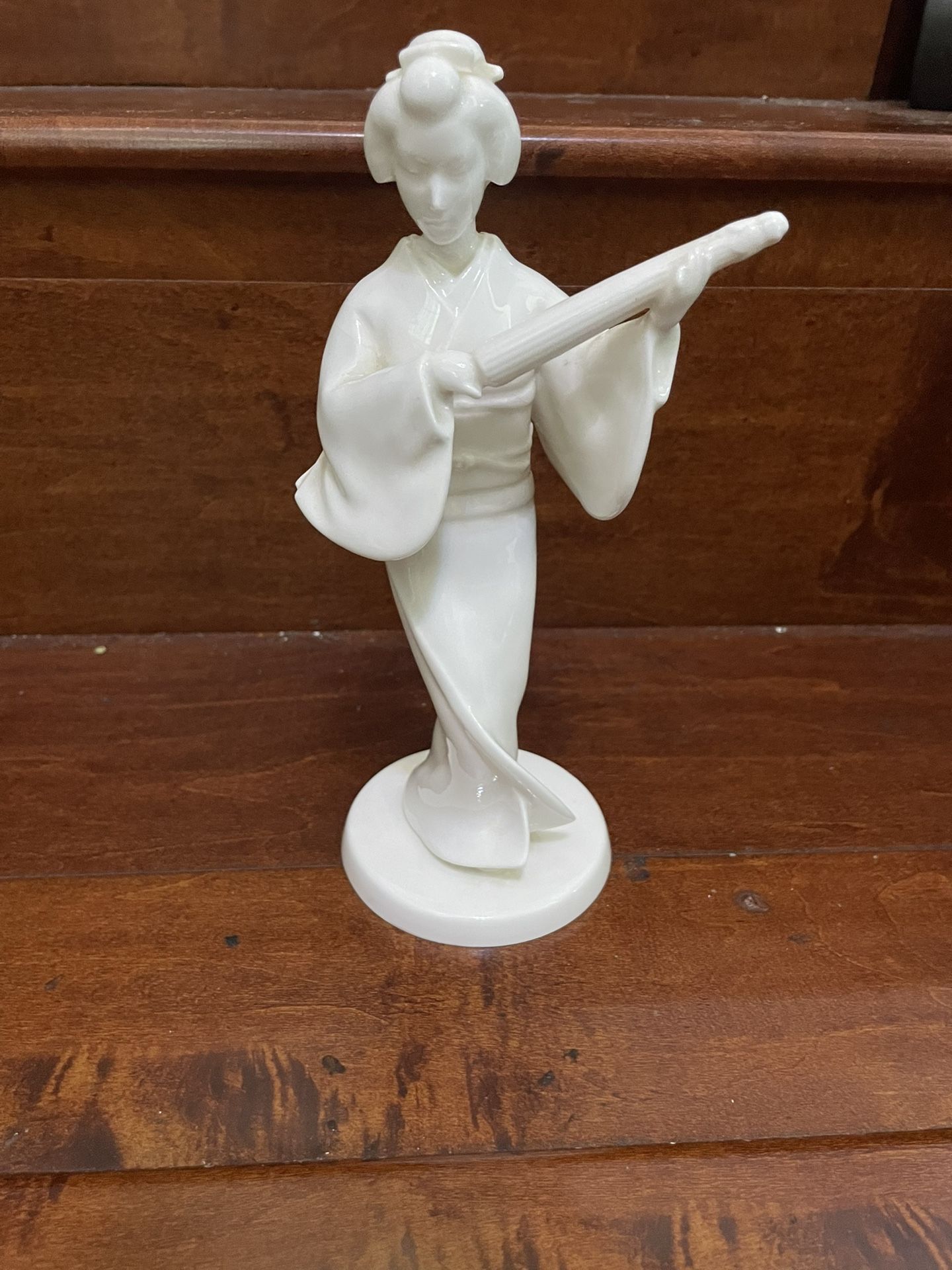 Vintage Noritake Toki Kaisha Geisha with Umbrella Bone China Figurine Mint